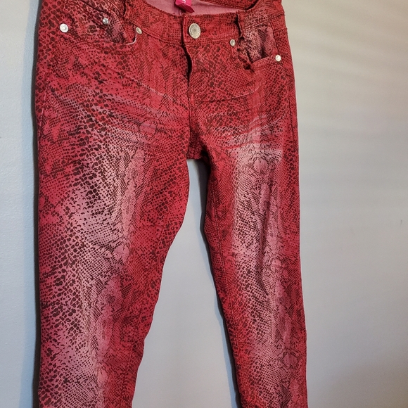 Almost Famous Red Snake/Animal Print Skinny Jeans - Size 3 - Picture 3 of 8